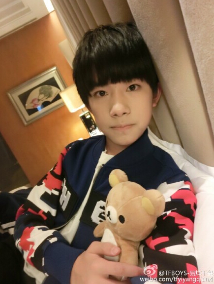 TFBOYS易烊千玺谢千纸鹤：所有的辛苦和付出我都